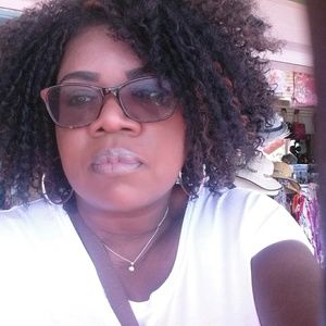 Meet your Posher, Pearlie